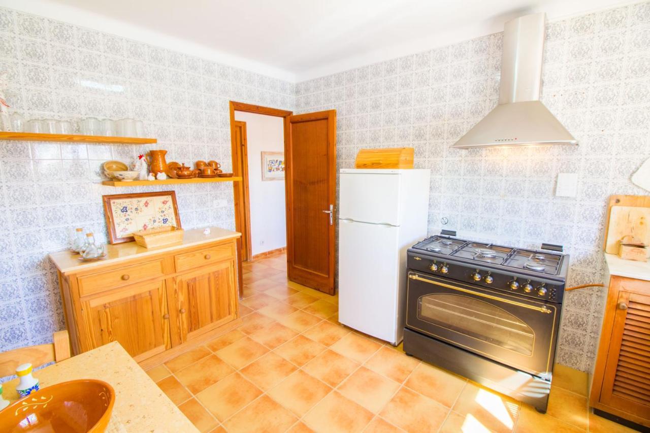 Cozy Chalet With Wifi And A / C Vakantiehuis