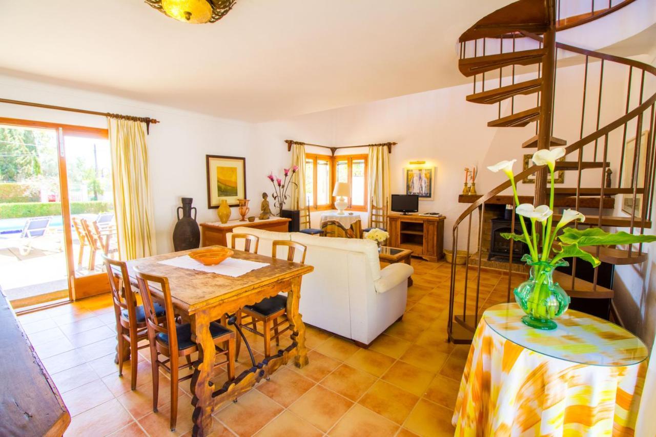 Vakantiehuis Cozy Chalet With Wifi And A / C Port de Pollença