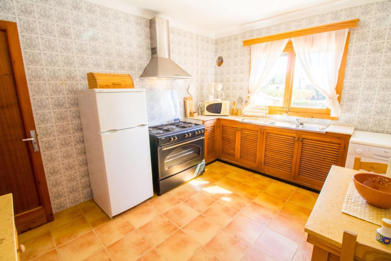 Cozy Chalet With Wifi And A / C Vakantiehuis