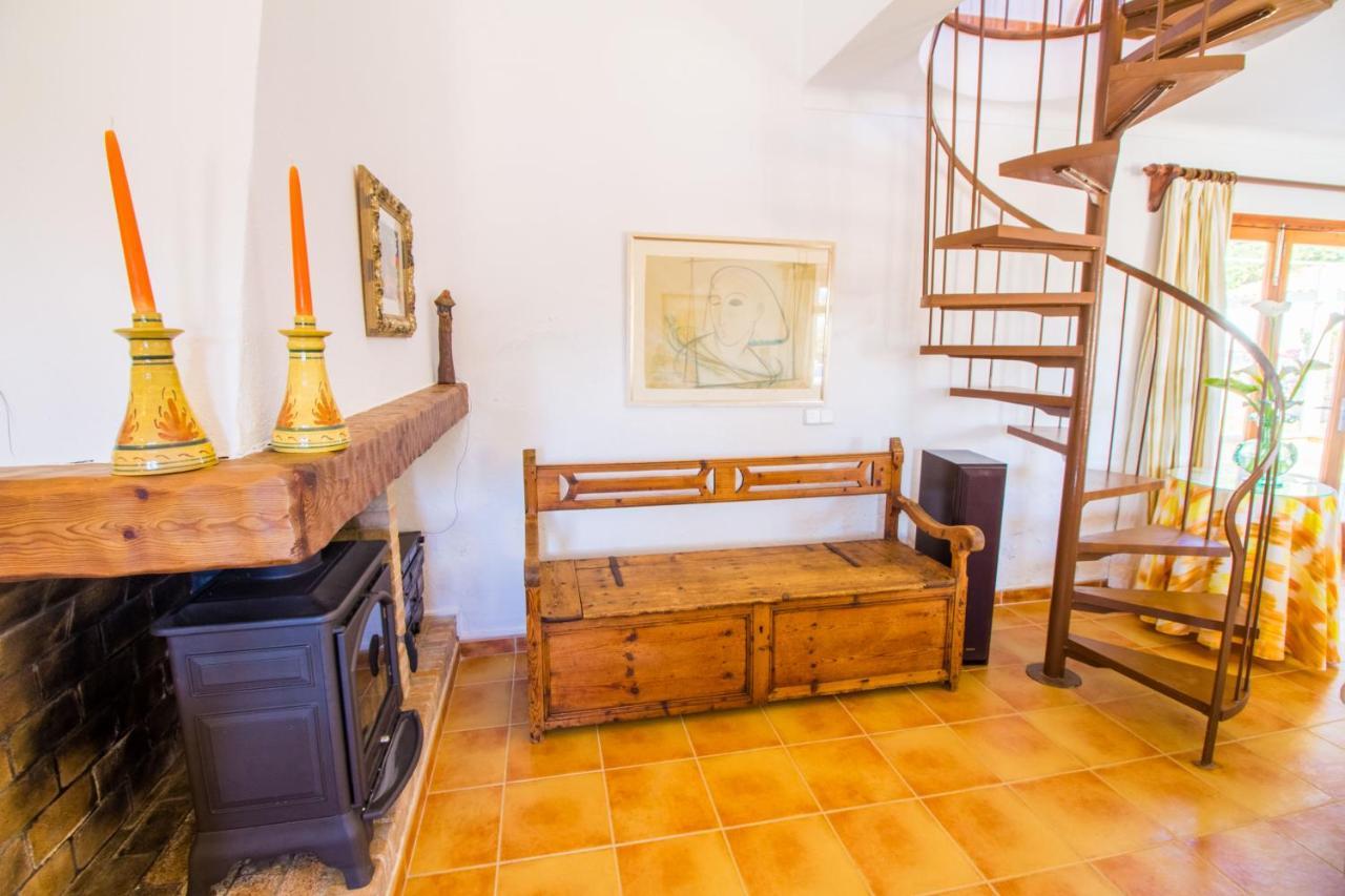 Cozy Chalet With Wifi And A / C Holiday home *